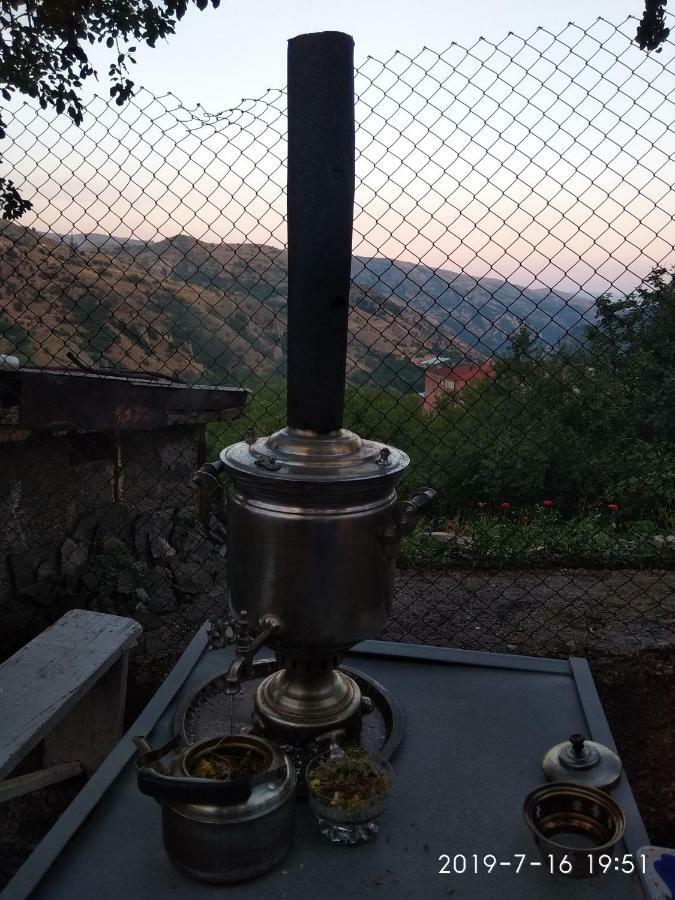 Nnn Guest House Goris Exterior foto